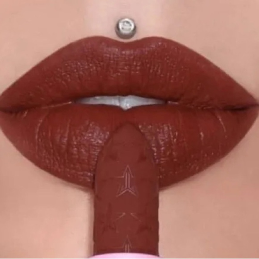 Jeffree UNICORN BLOOD Velvet Trap - Picture 1 of 4